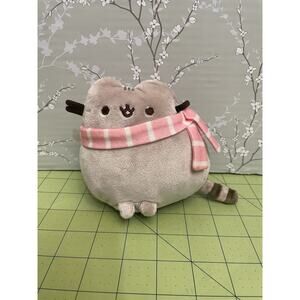 Pusheen Box Winter 2024 Culturefly Mini Plush Stuffed Animal Exclusive Limited